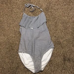 I am selling a bathing suit.